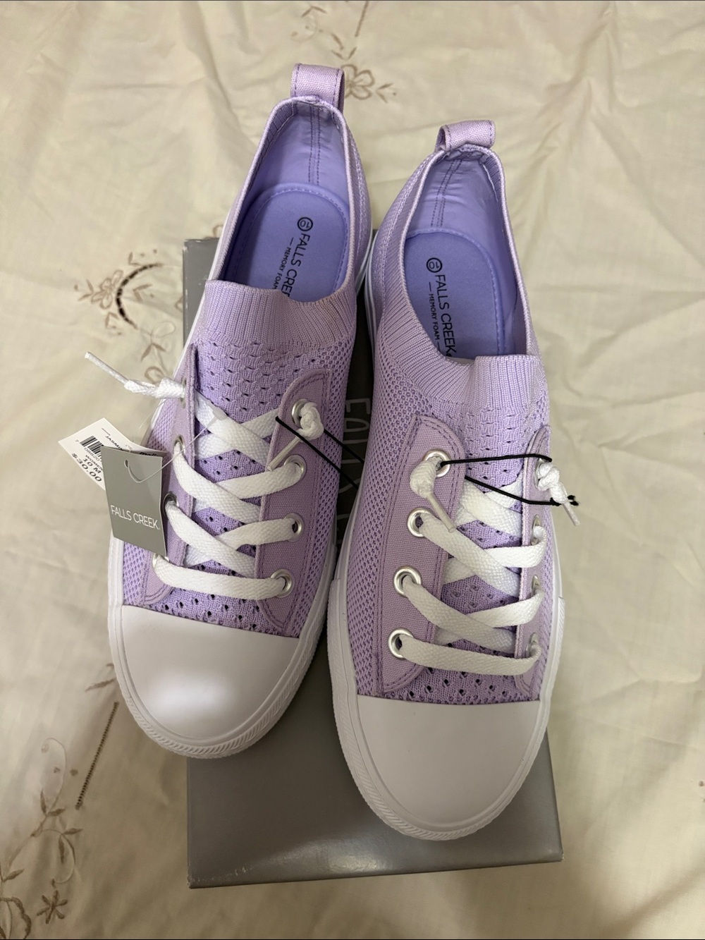 Falls Creek Lavender Knit Lace-Up Slip-On Sneakers with White Accents 10M